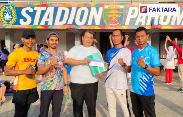 Resmi Fahrurrozi.ST.MM.,Menerima SK Manager Atletik Cabang Olahraga SIWO PWI Lampung