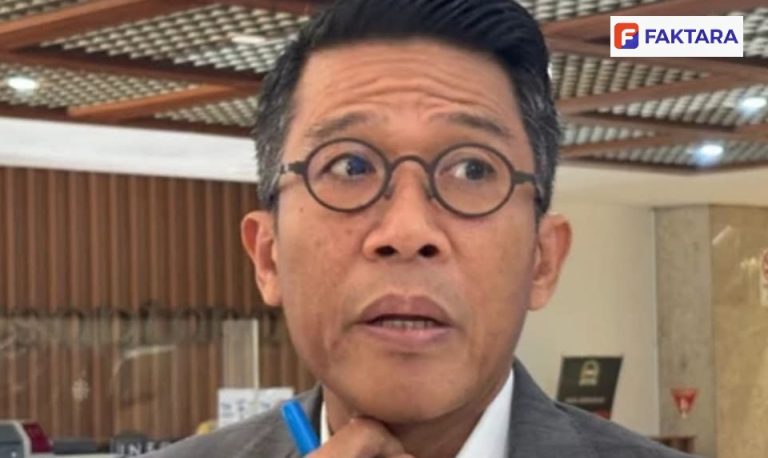 Dulu Lantang Teriak Rokok Ilegal, Anggota DPR Misbakhun Kini Terseret Skandal Pita Cukai Palsu!