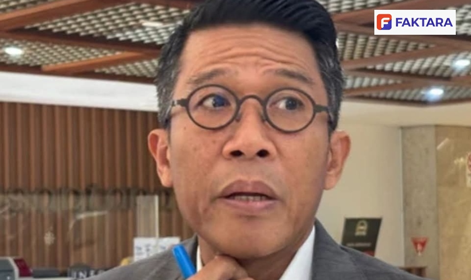 Dulu Lantang Teriak Rokok Ilegal, Anggota DPR Misbakhun Kini Terseret Skandal Pita Cukai Palsu!